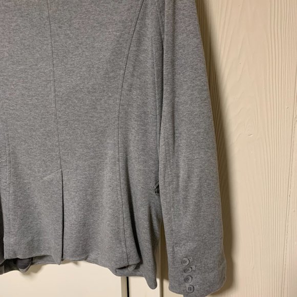 Aritzia Talula | Women's Grey Blazer Jacket Size 6 - Picture 5 of 6